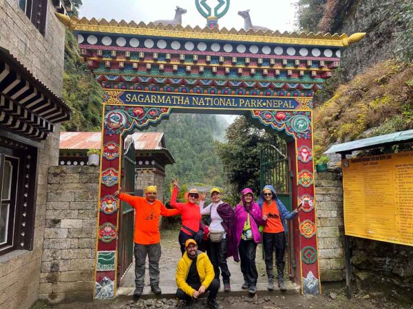 CAMPAMENTO BASE DEL EVEREST EN NEPAL Y TAJ MAHAL EN INDIA - Image 6